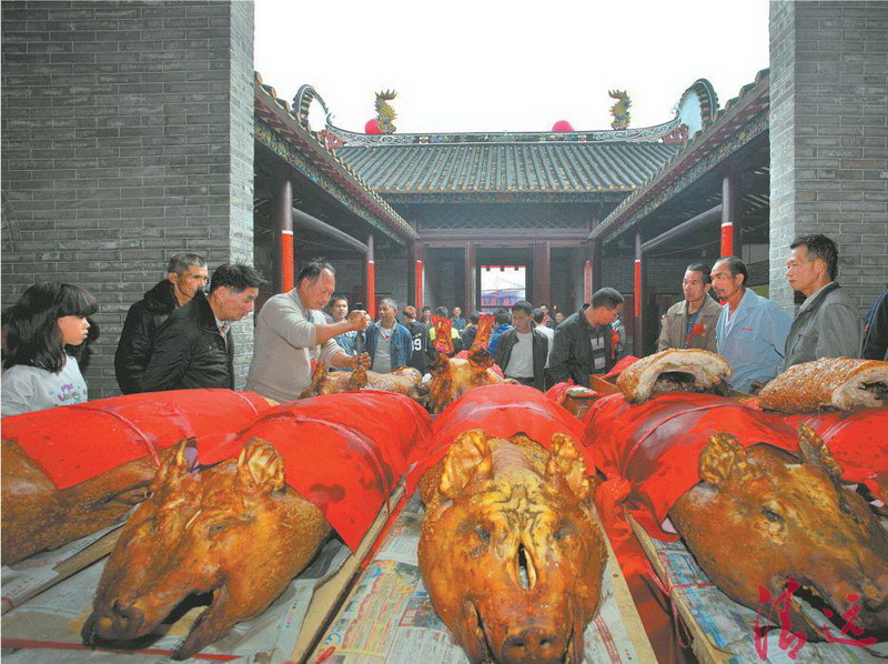 太公分燒豬,人人有份。